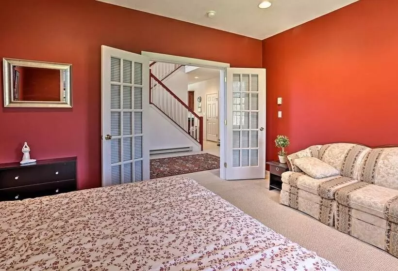 6 Mi To Kalahari: Pocono Pines Golf Course Home!