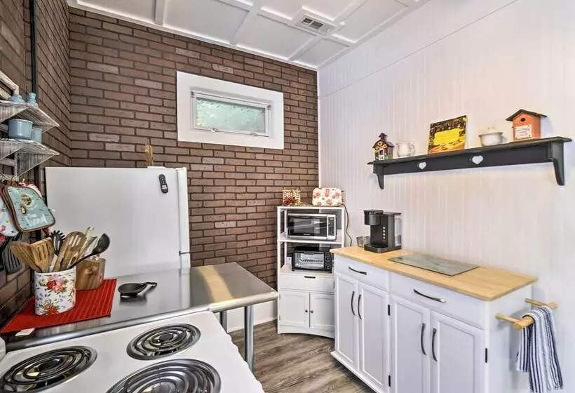 Quaint Mt Vernon Cottage Near Historic Dtwn!