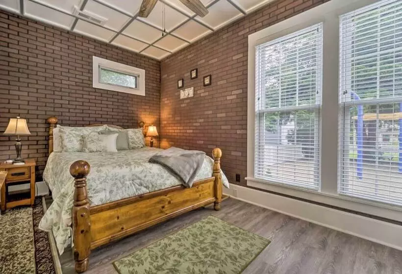 Quaint Mt Vernon Cottage Near Historic Dtwn!