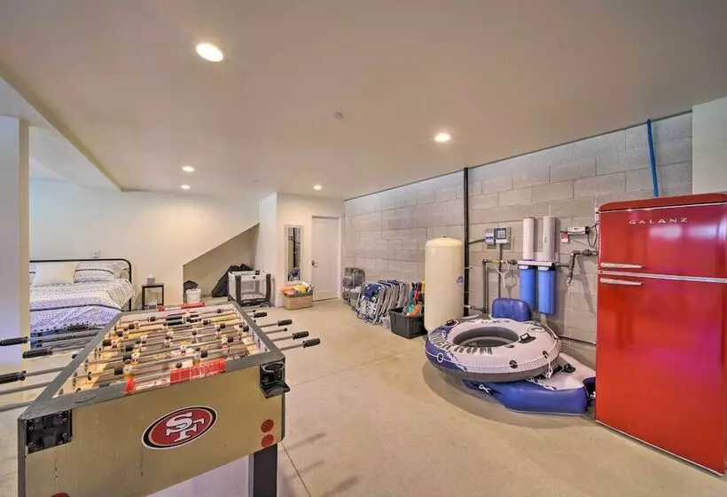 River Acres Retreat W/ Grill & River Access!