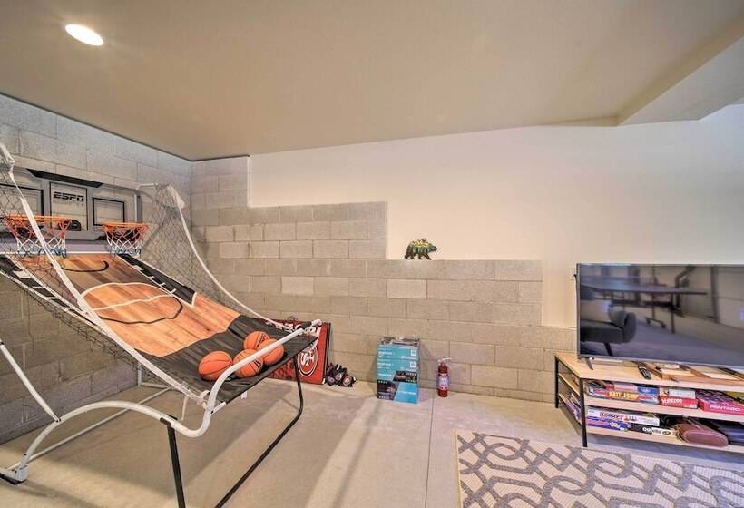 River Acres Retreat W/ Grill & River Access!