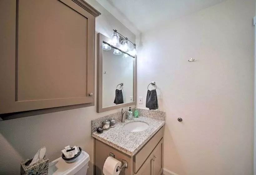 River Acres Retreat W/ Grill & River Access!