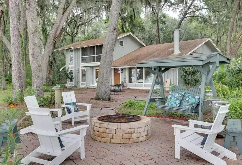 Secluded Riverfront Home W/ Dock Under Mossy Oaks