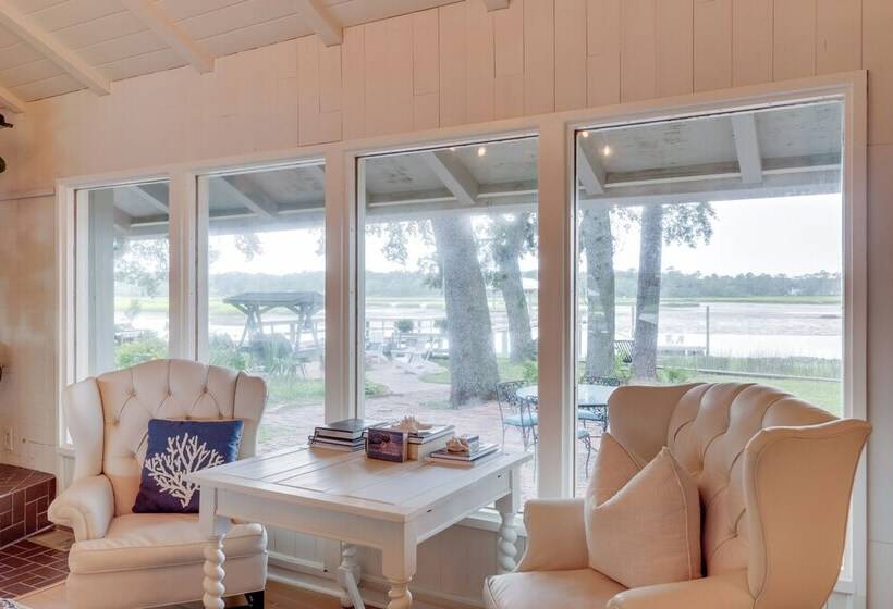 Secluded Riverfront Home W/ Dock Under Mossy Oaks