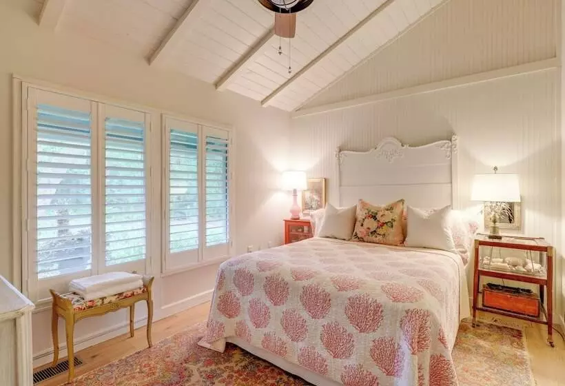 Secluded Riverfront Home W/ Dock Under Mossy Oaks