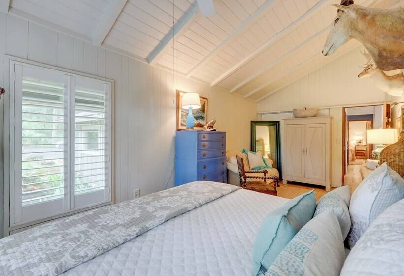 Secluded Riverfront Home W/ Dock Under Mossy Oaks