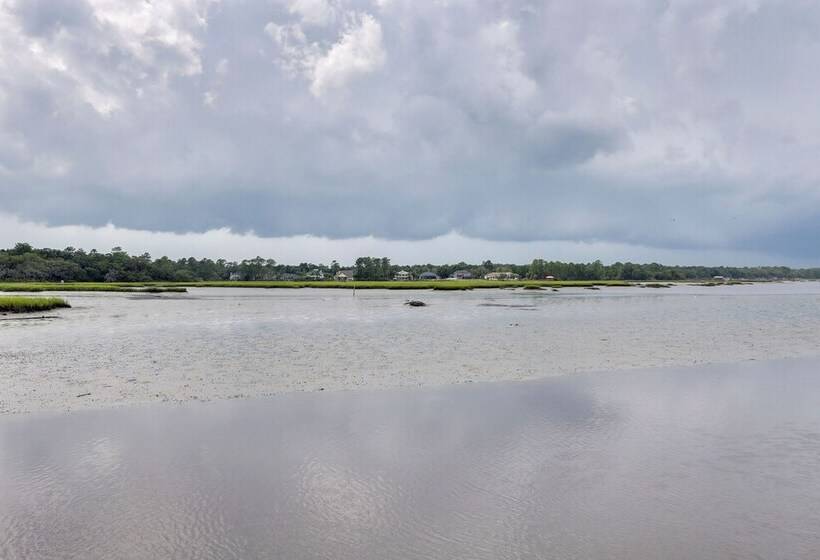 Secluded Riverfront Home W/ Dock Under Mossy Oaks