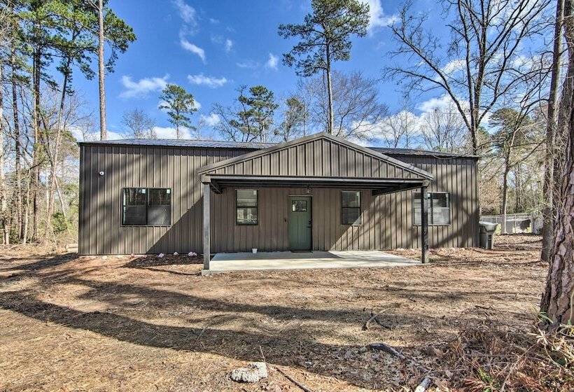 Rural Gilmer House W/ Covered Patio!