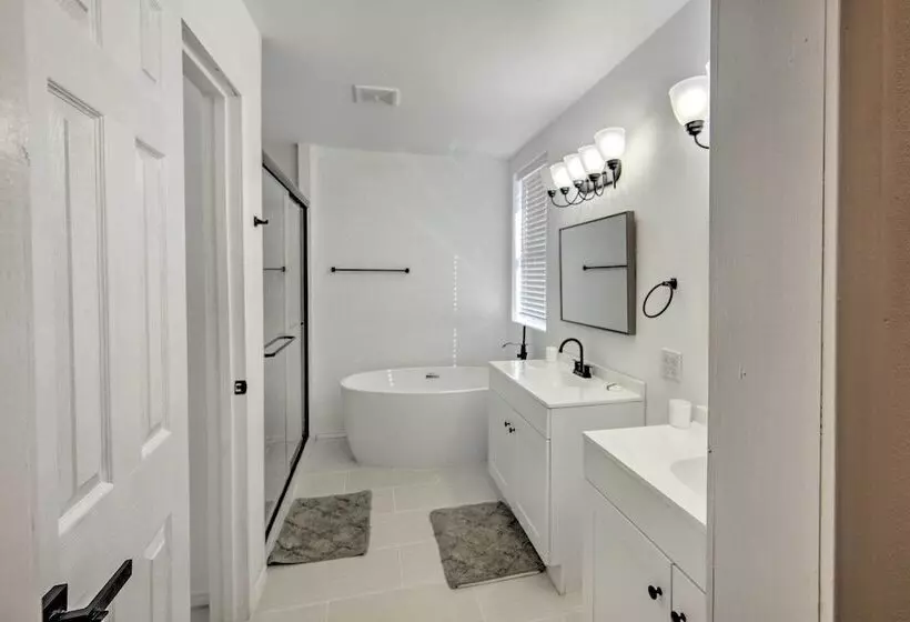 Rural Gilmer House W/ Covered Patio!