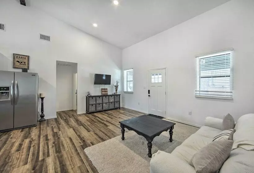 Rural Gilmer House W/ Covered Patio!