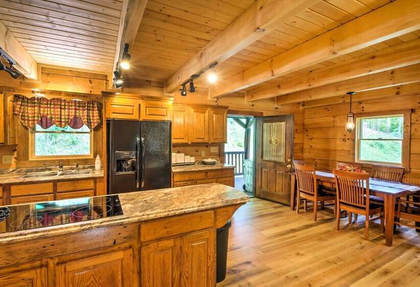 Scenic Trade Cabin W/ Deck Near Boone & App State!