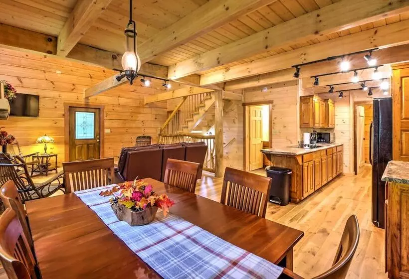 Scenic Trade Cabin W/ Deck Near Boone & App State!