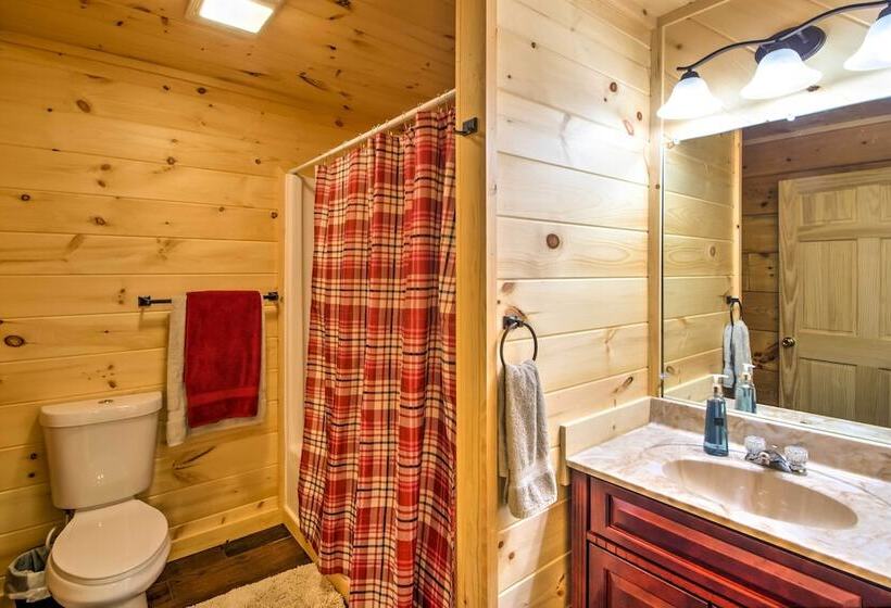 Scenic Trade Cabin W/ Deck Near Boone & App State!