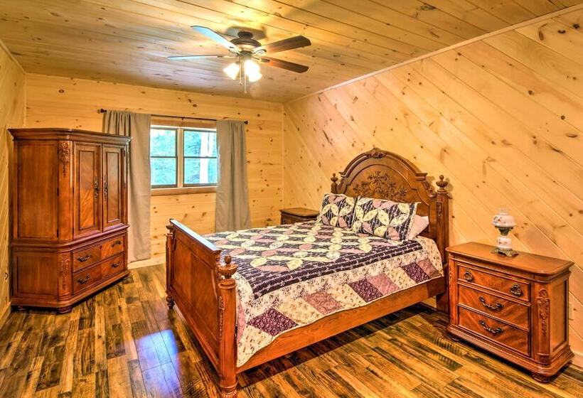 Scenic Trade Cabin W/ Deck Near Boone & App State!