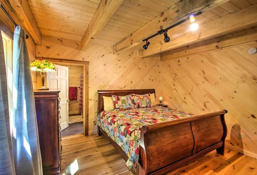 Scenic Trade Cabin W/ Deck Near Boone & App State!