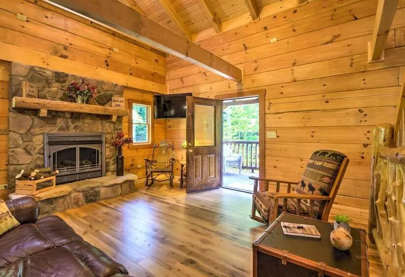 Scenic Trade Cabin W/ Deck Near Boone & App State!