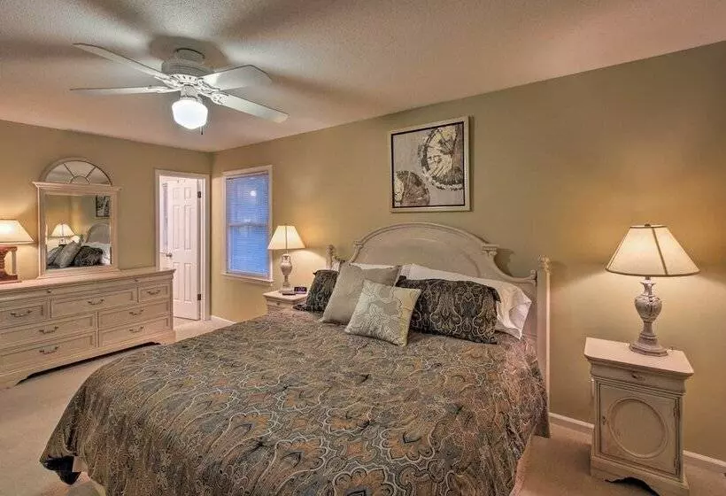 Spacious Family Home   17 Miles To Winston Salem!