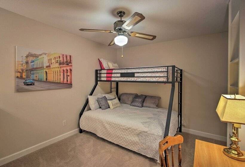 Spacious Family Home   17 Miles To Winston Salem!