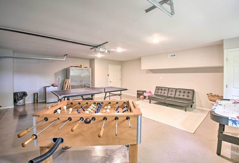 Spacious Hot Springs Home W/ Dock On Lake Hamilton