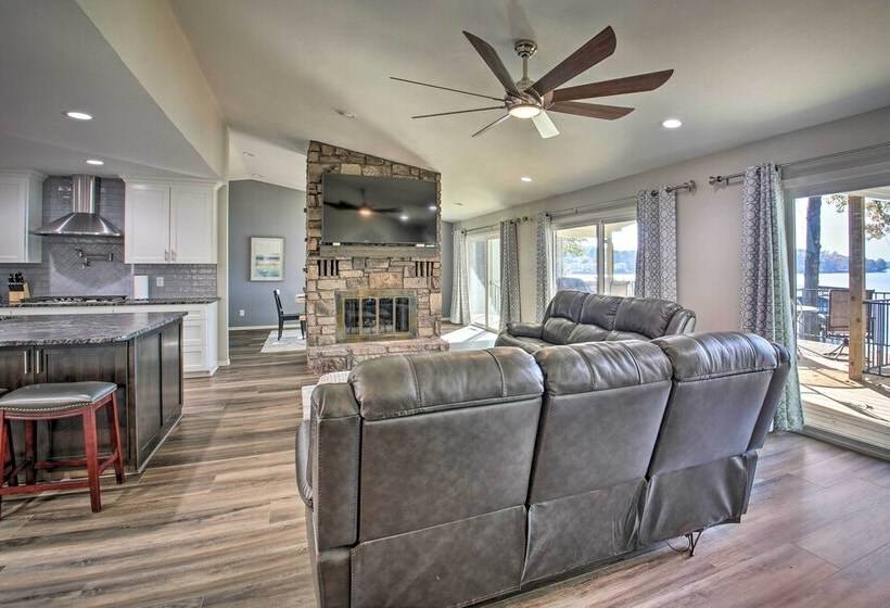 Spacious Hot Springs Home W/ Dock On Lake Hamilton