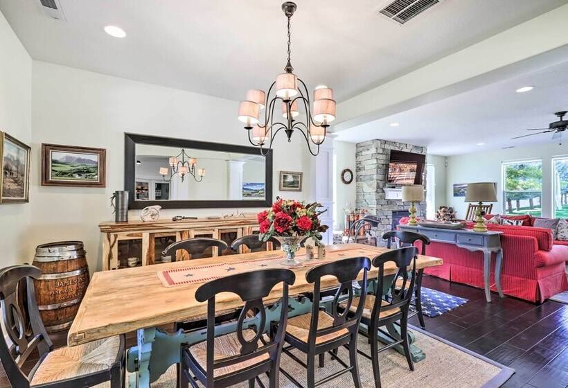 Spacious Midway Home W/ Balcony + Mtn Views!