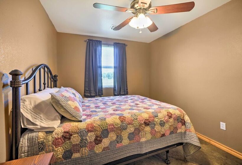 The Bunkhouse At Rolling Meadows Ranch W/ Grill!