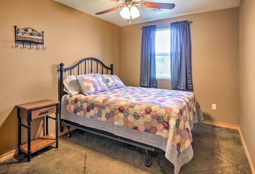 The Bunkhouse At Rolling Meadows Ranch W/ Grill!