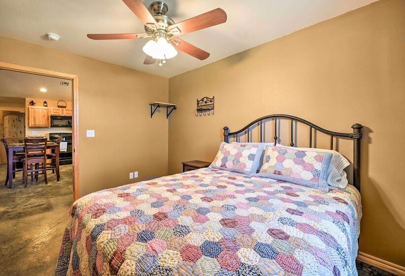 The Bunkhouse At Rolling Meadows Ranch W/ Grill!