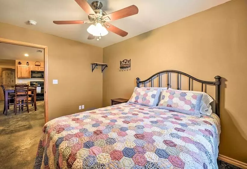 The Bunkhouse At Rolling Meadows Ranch W/ Grill!