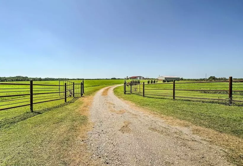 The Bunkhouse At Rolling Meadows Ranch W/ Grill!