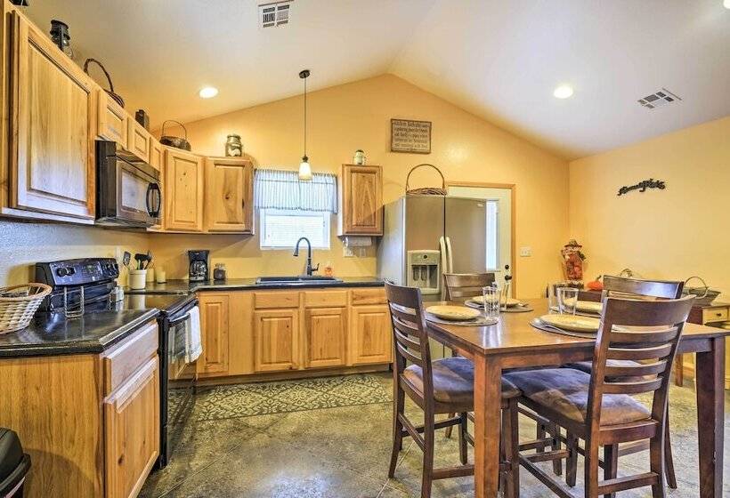 The Bunkhouse At Rolling Meadows Ranch W/ Grill!