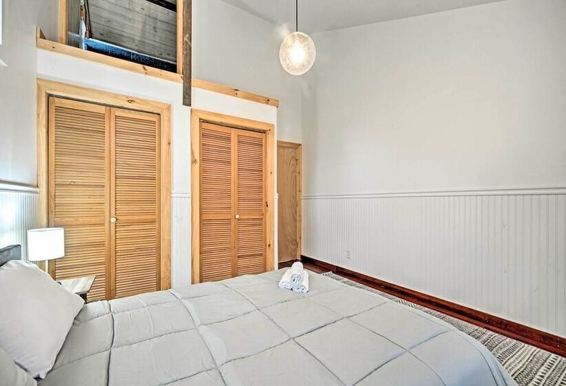 Upstate Hideaway By Hiking & Hunter Mountain!