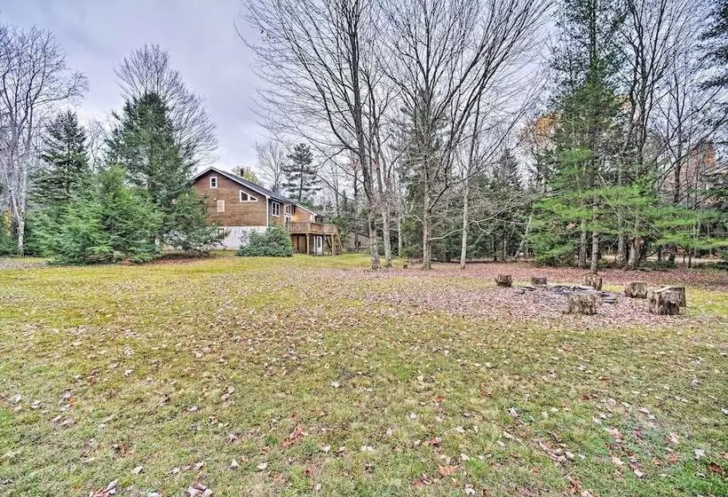 Upstate Hideaway By Hiking & Hunter Mountain!