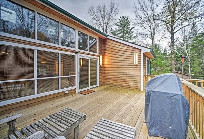 Upstate Hideaway By Hiking & Hunter Mountain!