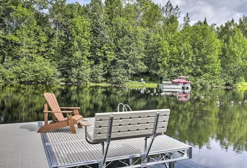 Waterfront Cottage W/ Dock On Papoose Lake!