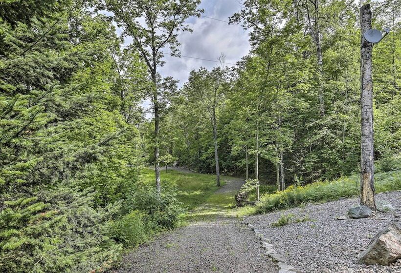Waterfront Cottage W/ Dock On Papoose Lake!