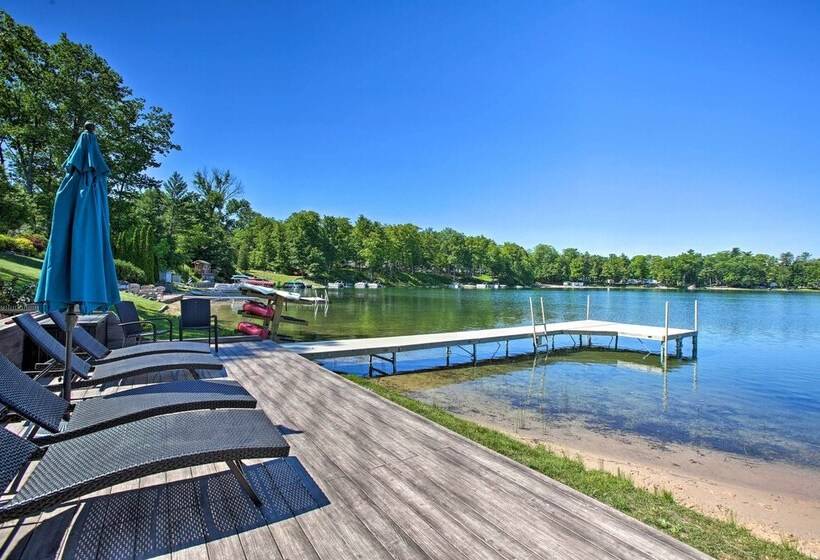 Waterfront Silver Lake Home W/ Private 40 Dock!
