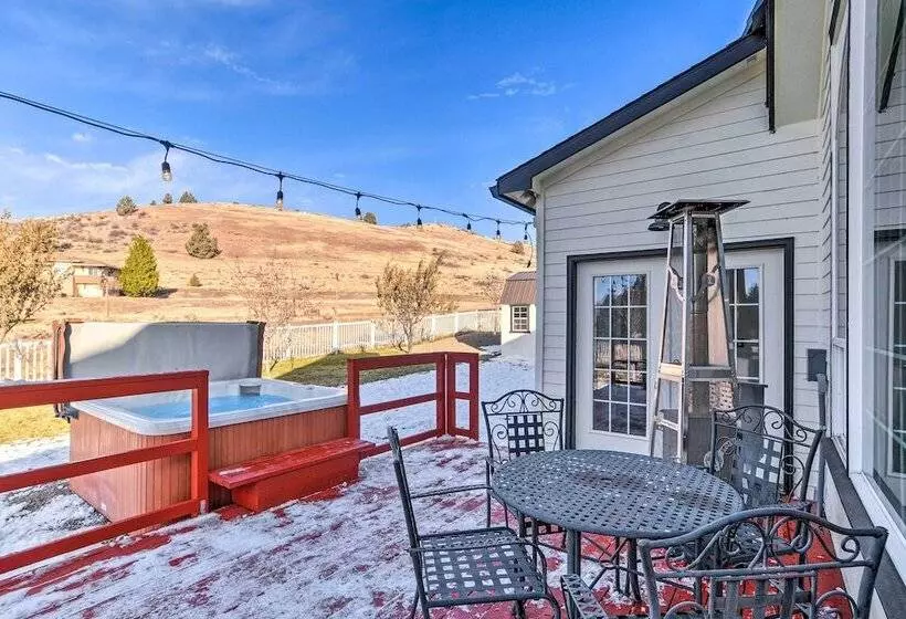 Alluring Home W/ Fire Pit < 1/2 Mi To Oit!