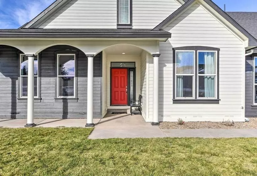 Alluring Home W/ Fire Pit < 1/2 Mi To Oit!