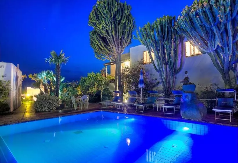 Room In B&b   Ischia, Forio With A Breathtaking View, Above The Poseidon Gardens For 5 People