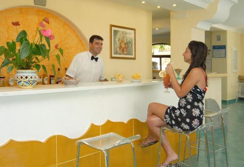 Room In B&b   Ischia, Forio With A Breathtaking View, Above The Poseidon Gardens For 5 People