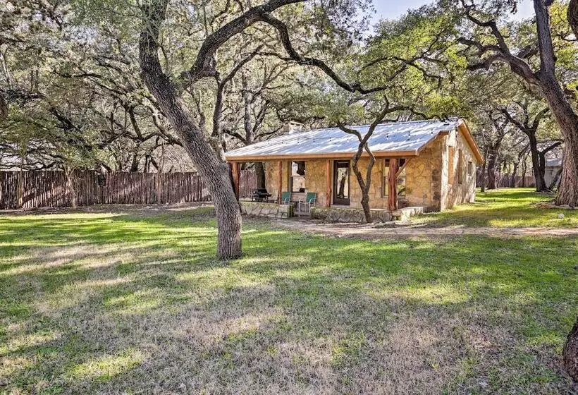 Blanco Riverfront Historic Home, 3 Mi To Downtown!