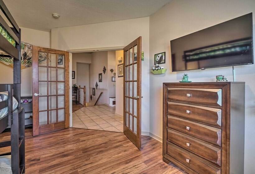 Branson Group Getaway: 2 Mi To Silver Dollar City!