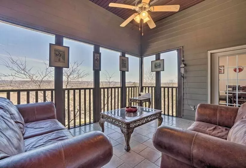 Branson Group Getaway: 2 Mi To Silver Dollar City!