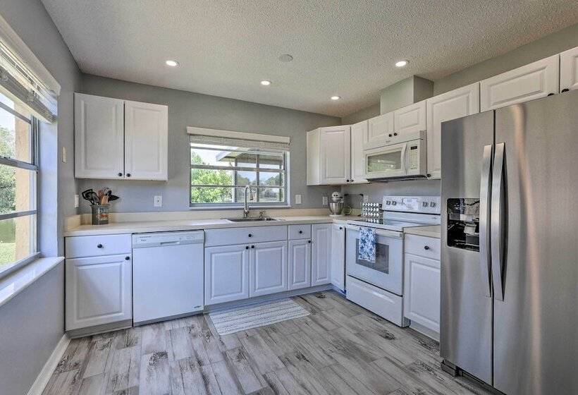 Lanai & Pond At Tranquil Bradenton Retreat!