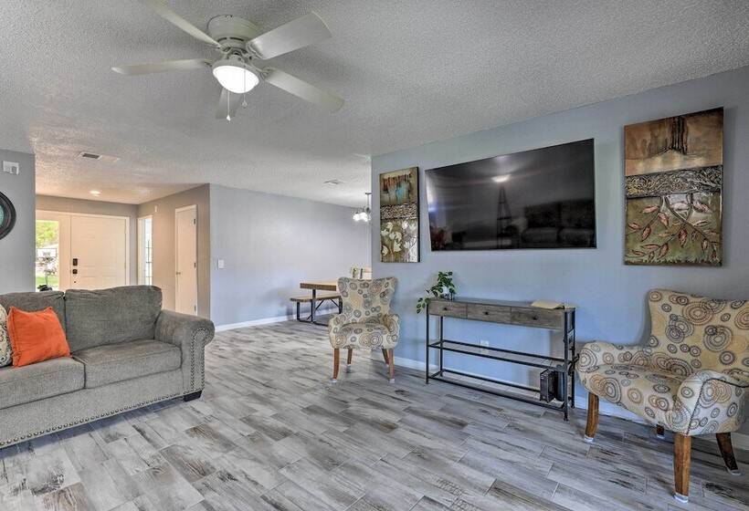 Lanai & Pond At Tranquil Bradenton Retreat!