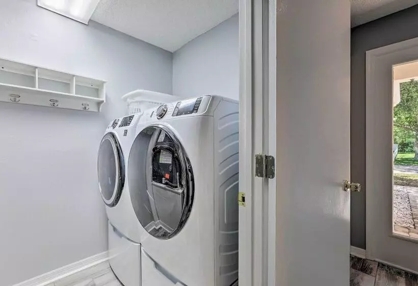 Lanai & Pond At Tranquil Bradenton Retreat!