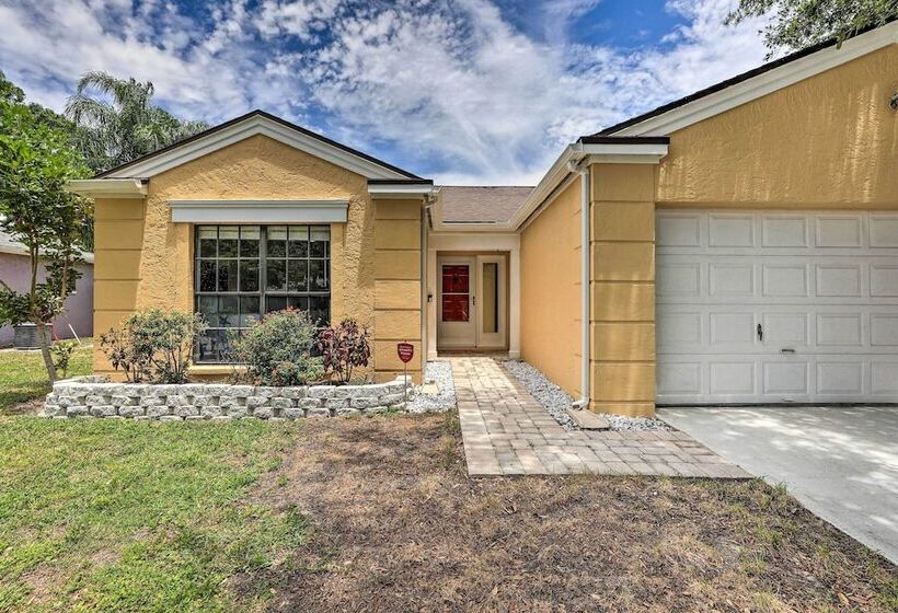 Lanai & Pond At Tranquil Bradenton Retreat!