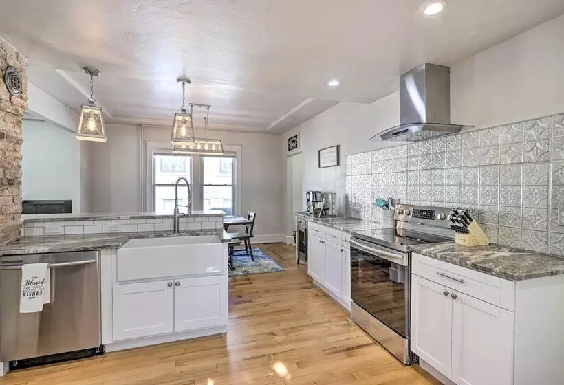 Charming Downtown Fruita Home: Hike & Explore