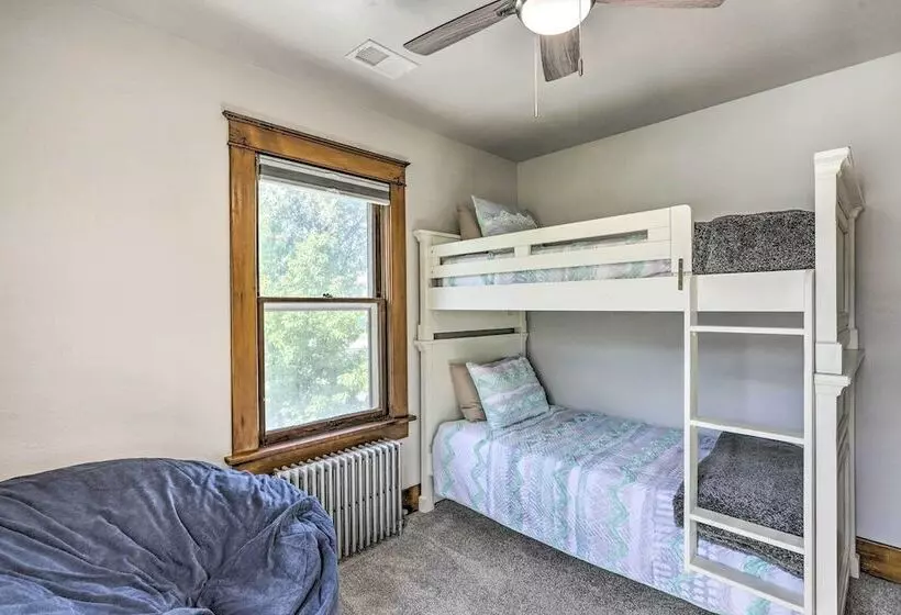 Charming Downtown Fruita Home: Hike & Explore